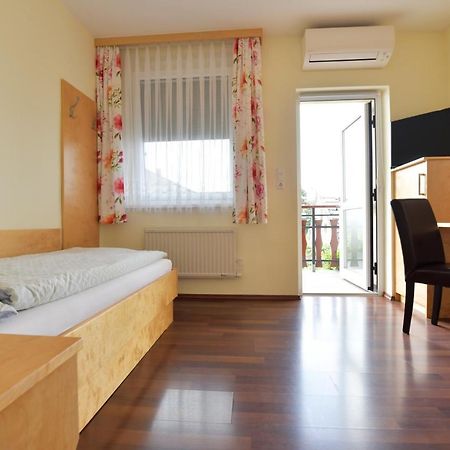 Blumenhof Wegleitner Hotel Илмиц Екстериор снимка