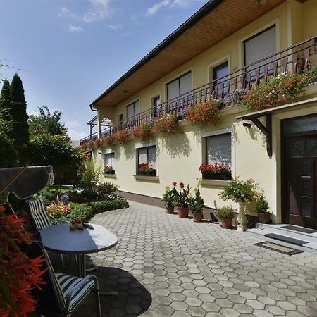 Blumenhof Wegleitner Hotel Илмиц Екстериор снимка