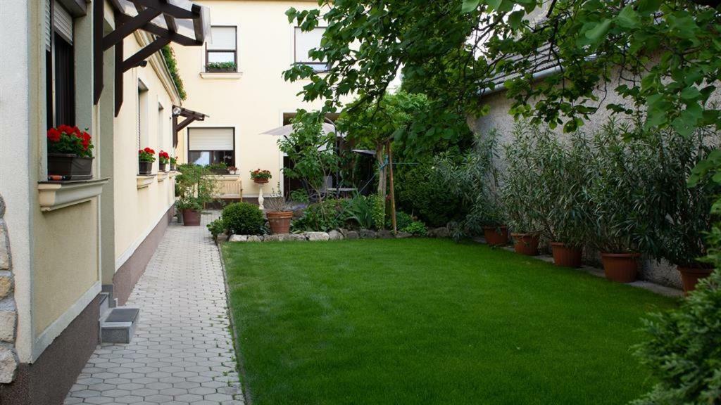 Blumenhof Wegleitner Hotel Илмиц Екстериор снимка